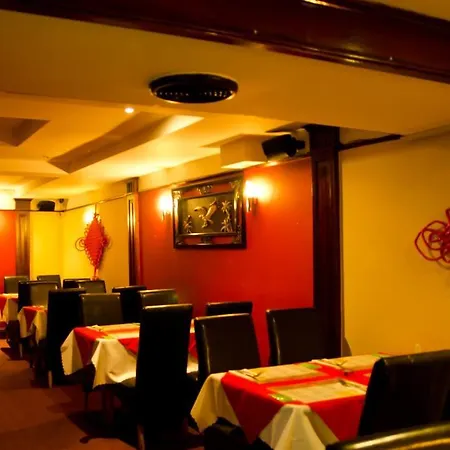 The Newbury Ξενοδοχείο 3*