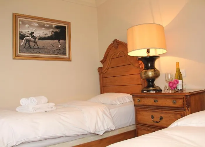 The Newbury ホテル