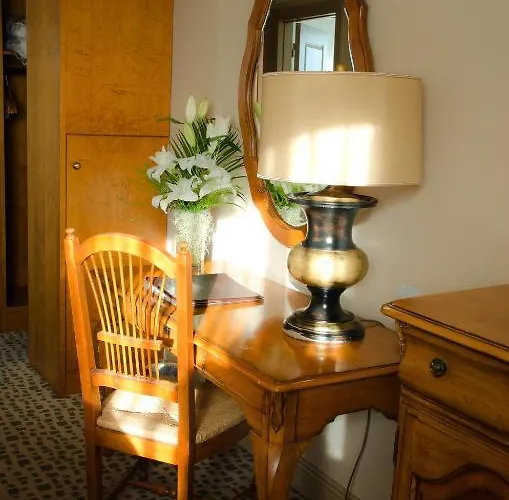 The Newbury ホテル