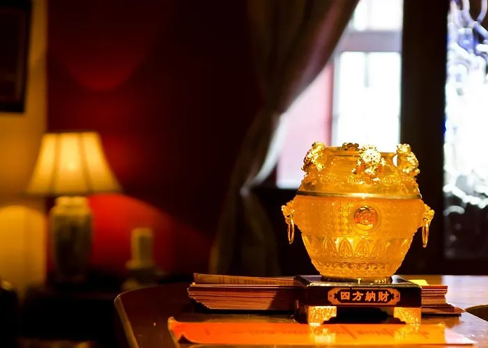 The Newbury מלון 3*